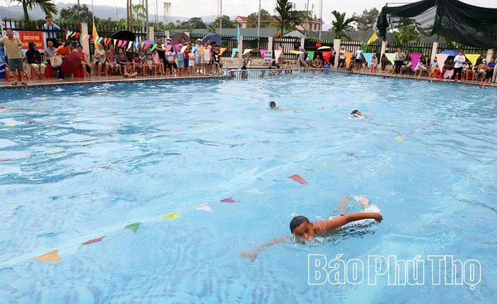 Giải bơi còn góp phần nâng cao thể chất, kỹ năng sống cho trẻ em và xây dựng môi trường an toàn để trẻ em phát triển toàn diện