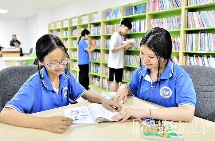 Thư viện tỉnh đa dạng các loại sách phục vụ nhu cầu của bạn đọc.