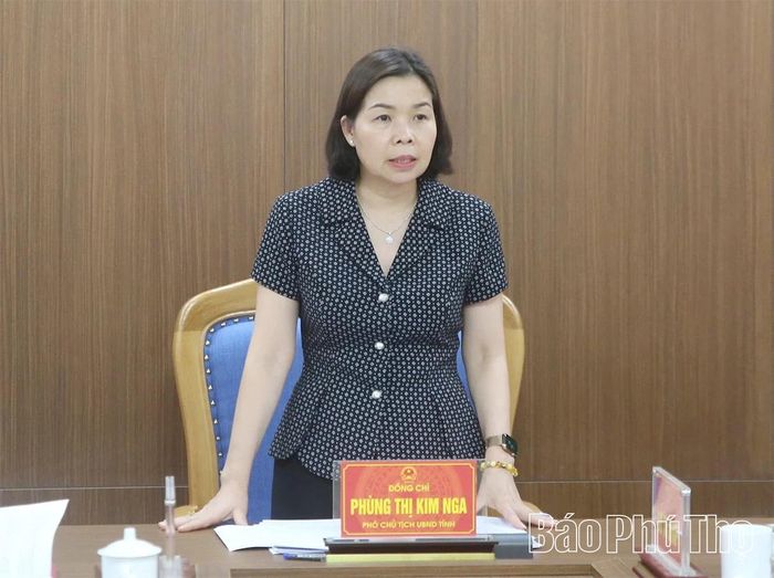 Đồng chí Phó Chủ tịch UBND tỉnh Phùng Thị Kim Nga phát biểu chỉ đạo hội nghị.