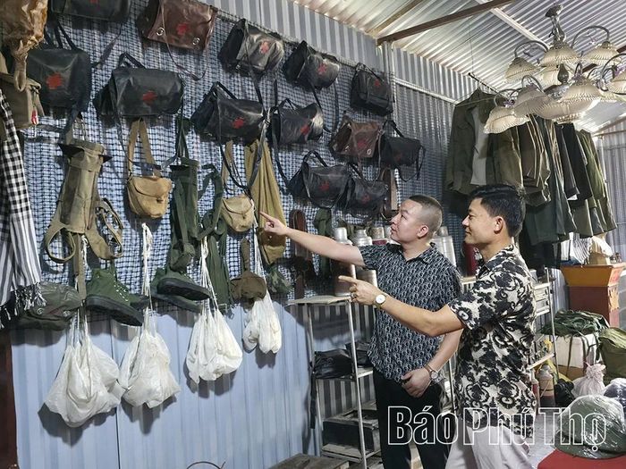 Phần lớn kỷ vật thời chiến đều do anh Thập dày công sưu tầm từ khắp mọi miền đất nước.