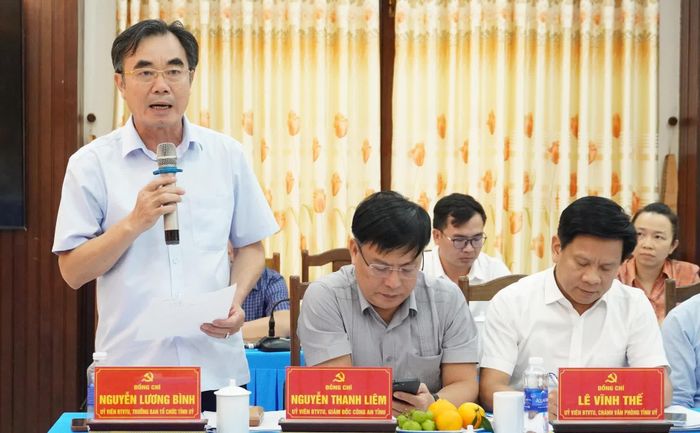 Đồng chí Nguyễn Lương Bình, Trưởng ban Tổ chức Tỉnh ủy phát biểu tại buổi làm việc - Ảnh: Q.V