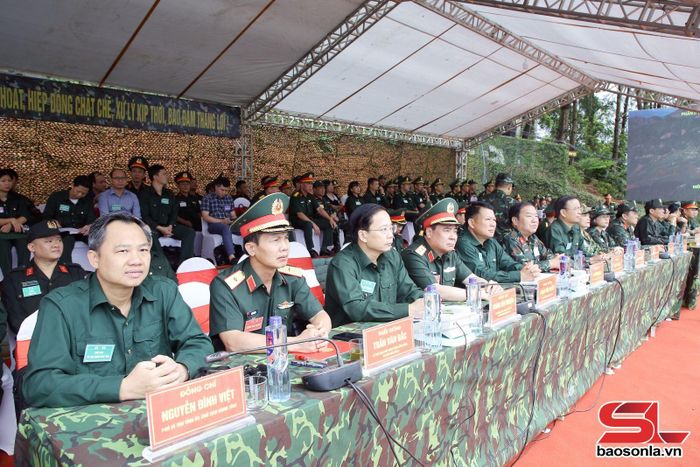 Các đại biểu dự cuộc diễn tập.