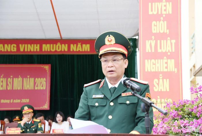 Thiếu tướng Đỗ Văn Tuấn phát biểu chỉ đạo tại buổi lễ.