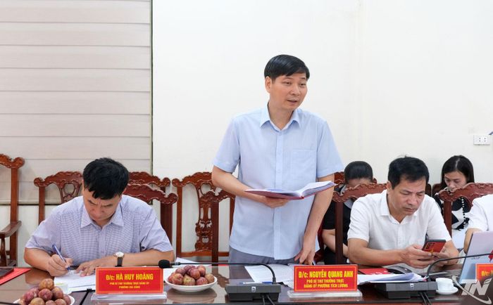 Đại diện phường Tích Lương phát biểu tại buổi làm việc.