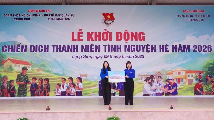 Đoàn Thanh niên Chính phủ cùng các đơn vị đồng hành đã trao tặng cho tỉnh Lạng Sơn các công trình, phần việc thanh niên với tổng trị giá gần 1,3 tỷ đồng