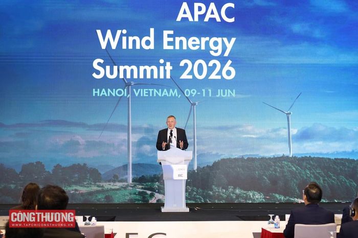 Ông Ben Backwell, Giám đốc điều hành Hội đồng Năng lượng gió toàn cầu (GWEC) đánh giá rất cao nền tảng công nghiệp, kỹ năng nguồn nhân lực và nguồn tài nguyên kỹ thuật lên đến 600 GW điện gió ngoài khơi của Việt Nam