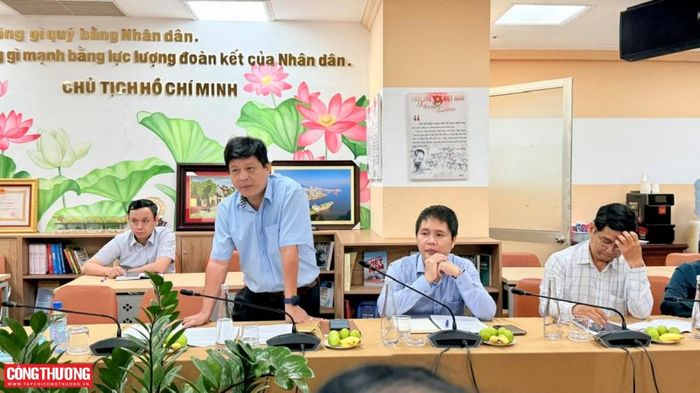 Đại diện Sở Tài chính TP. Hồ Chí Minh phát biểu tại buổi làm việc.