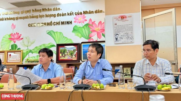 Đại diện Sở Xây dựng TP. Hồ Chí Minh phát biểu tại buổi làm việc.