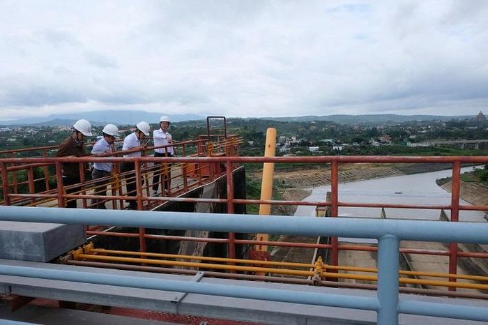 Đoàn công tác kiểm tra tại Công trình đập Thủy điện Đại Ninh