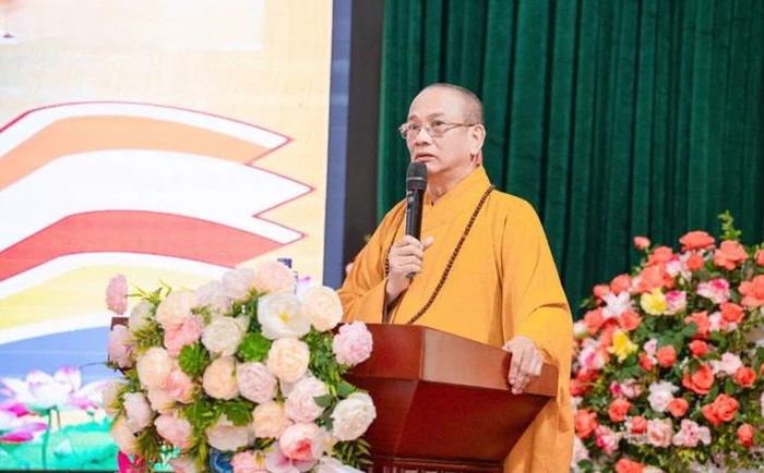 Hòa thượng Thích Quảng Hà, Phó Chủ tịch Hội đồng Trị sự, Trưởng ban Trị sự GHPGVN tỉnh Ninh Bình phát biểu chỉ đạo