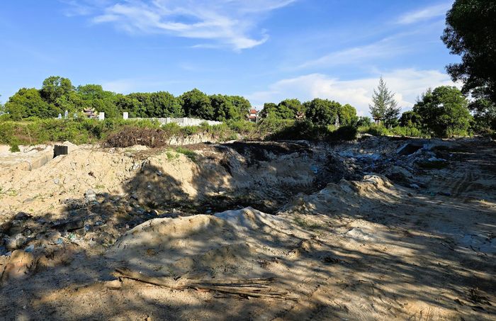 Theo Ban QLDA đầu tư xây dựng tỉnh Quảng Trị (chủ đầu tư), dự án Tuyến đường bộ ven biển đoạn qua khu vực cầu Cửa Tùng và Cửa Việt tổng chiều dài tuyến khoảng 5,76km, tổng mức đầu tư 600 tỷ đồng từ nguồn ngân sách Trung ương, thời gian thực hiện năm 2024-2026. Trong đó, đoạn qua khu vực cầu Cửa Tùng dài hơn 3,1km, đoạn qua khu vực cầu Cửa Việt dài khoảng 2,6km.