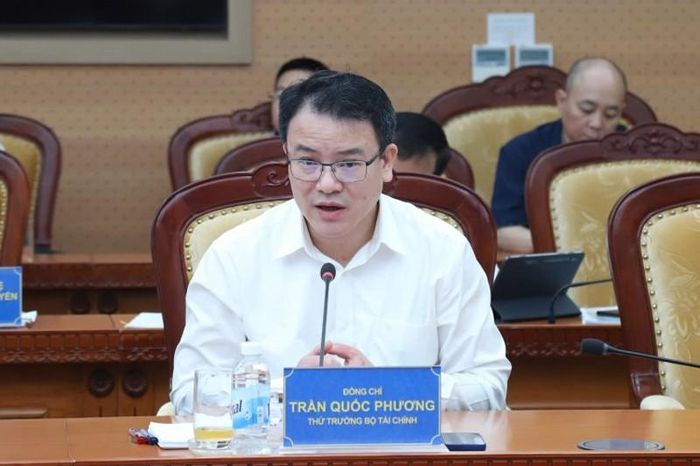 Thứ trưởng Bộ Tài chính Trần Quốc Phương phát biểu tại Hội nghị. Ảnh: Đức Minh