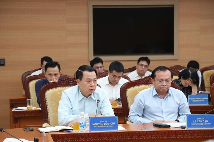 Thứ trưởng Bộ Tài chính Nguyễn Đức Chi phát biểu. Ảnh: Đức Minh