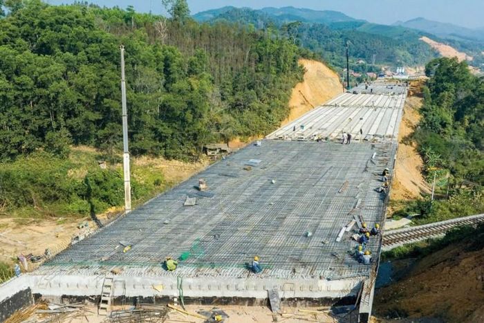 Trái phiếu PPP được xem là một trong những mảnh ghép quan trọng để đa dạng hóa nguồn vốn cho hạ tầng. Trong ảnh: Cao tốc Đồng Đăng - Trà Lĩnh giai đoạn 2. Ảnh: Đức Thanh