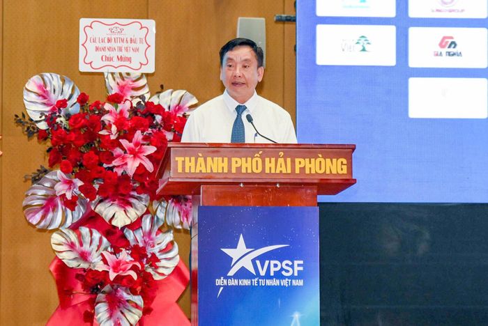 Phó Chủ tịch UBND TP. Hải Phòng Trần Văn Quân phát biểu kết luận phiên đối thoại