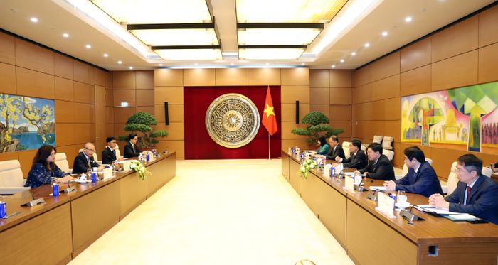 Quang cảnh cuộc tiếp