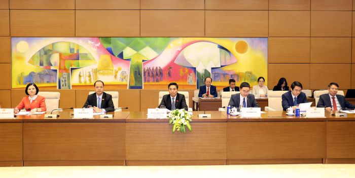 Phó Chủ tịch Quốc hội, Thượng tướng Nguyễn Doãn Anh và các đại biểu tham dự cuộc tiếp