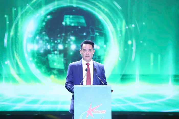 Anh Đặng Hồng Anh, Phó Chủ tịch Hội Liên hiệp Thanh niên Việt Nam, Chủ tịch Hội Doanh nhân trẻ Việt Nam phát biểu tại chương trình.