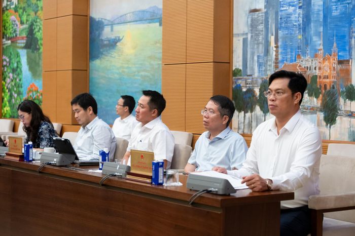 Các đại biểu tham dự phiên họp