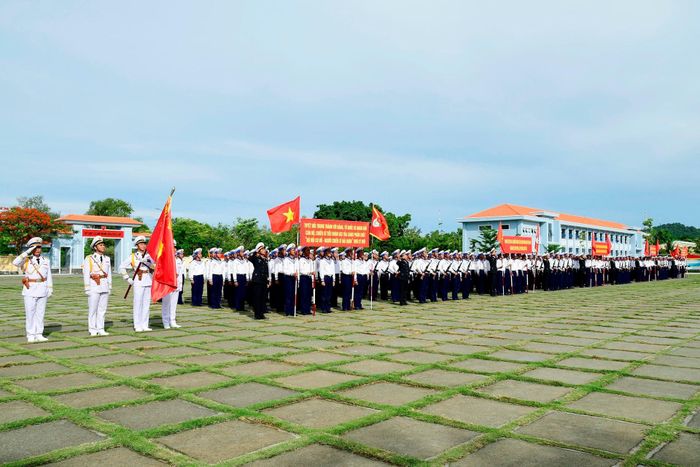 Các khối Chiến sĩ mới tham gia Lễ tuyên thệ tại Tiểu đoàn 563
