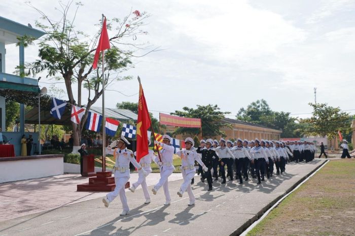Đội ngũ chiến sĩ mới thể hiện tác phong chính quy, thống nhất và bản lĩnh sau ba tháng huấn luyện