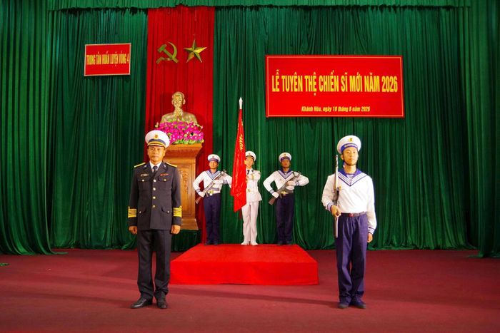 Quang cảnh Lễ tuyên thệ tại Trung tâm Huấn luyện Vùng 4.