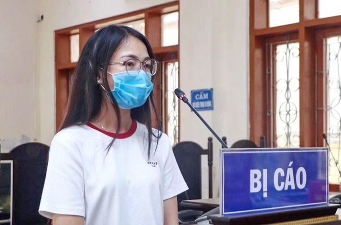 Trốn thuế gần 699 triệu đồng từ việc kinh doanh qua mạng, Phạm Thị Thỏa lĩnh án 12 tháng tù treo.