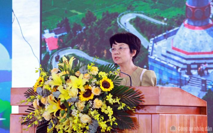 Bà Nguyễn Thị Thiên Phương, Phó Cục trưởng Cục Môi trường, Bộ Nông nghiệp và Môi trường phát biểu tại buổi lễ.