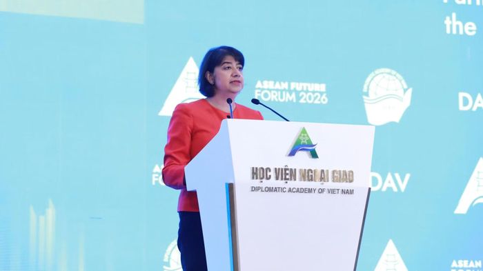 Bà Seema Malhotra, Quốc vụ khanh Bộ Ngoại giao Anh phát biểu tại phiên thảo luận.