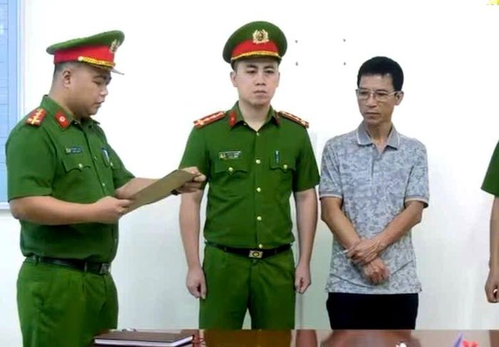 Bắt tạm giam Nguyễn Quốc Trinh. Ảnh: ANLC