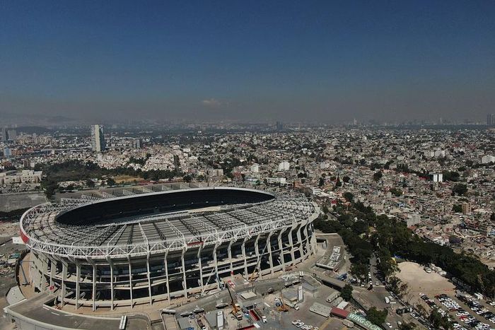 Sân vận động Azteca ở Thành phố Mexico, 100 ngày trước lễ khai mạc Giải vô địch bóng đá thế giới FIFA 2026. Ảnh: Associated Press. 