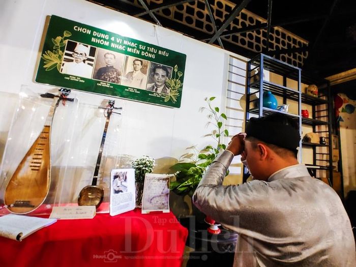 Đêm hội “Tơ Đồng Hậu Tổ” là nhịp cầu thời gian, kết nối tinh hoa từ Thảo Xá Hiền Cung về gần hơn với công chúng đương đại hôm nay.