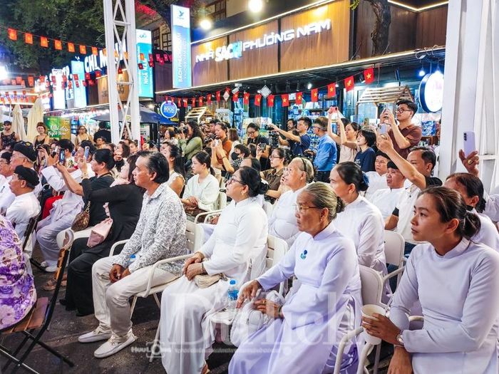 Việc khéo léo kết hợp giữa không gian đô thị hiện đại đầy năng động với dòng chảy di sản cổ xưa tinh túy đã tạo ra một sức hút văn hóa độc đáo giàu tính nhân văn.
