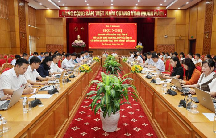 Các đại biểu dự hội nghị.