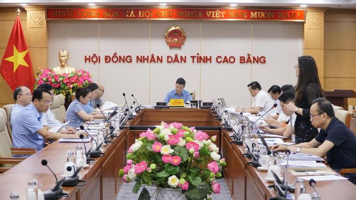 Toàn cảnh cuộc họp.