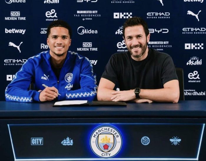 Divine Mukasa gia hạn hợp đồng với Manchester City đến năm 2030