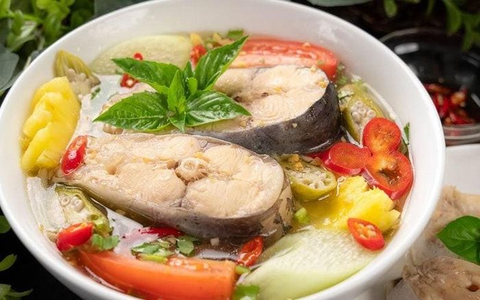 Cá có thể rán hoặc không, tùy khẩu vị. Ảnh minh họa