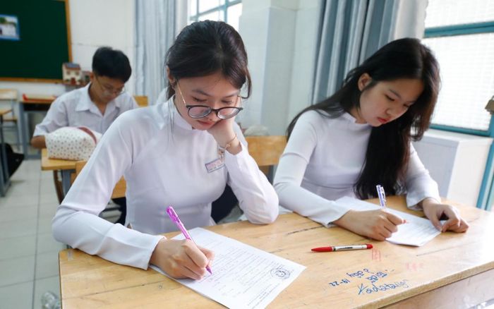 Kỳ thi tốt nghiệp THPT 2026 không chỉ ghi nhận số lượng thí sinh đông nhất từ trước tới nay mà còn đặt ra yêu cầu cao hơn đối với công tác quản lý, điều hành. (Ảnh minh họa)