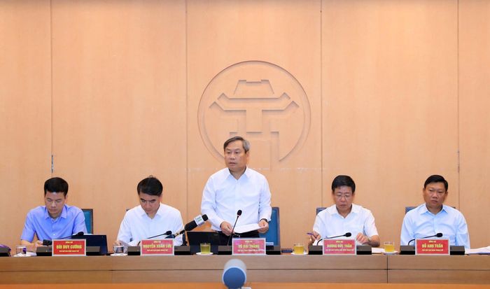 Chủ tịch UBND thành phố Hà Nội Vũ Đại Thắng phát biểu tại phiên họp. Ảnh: Đình Hiệp