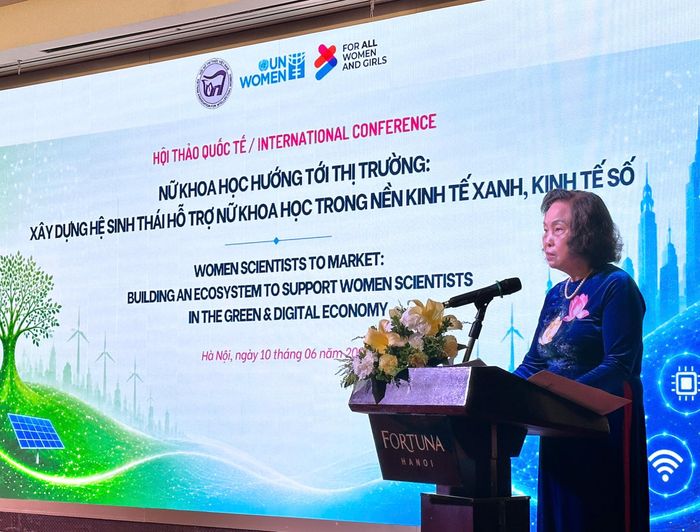 GS.TS. Lê Thị Hợp, Chủ tịch Hội Nữ trí thức Việt Nam phát biểu