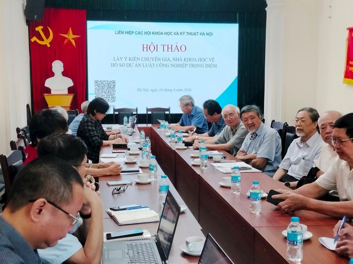 Quang cảnh buổi hội thảo.