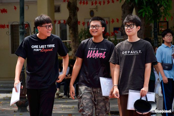 Điểm thi có 29 phòng thi với gần 700 thí sinh.