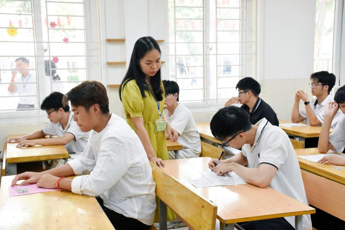 Thí sinh kiểm tra thông tin cá nhân.