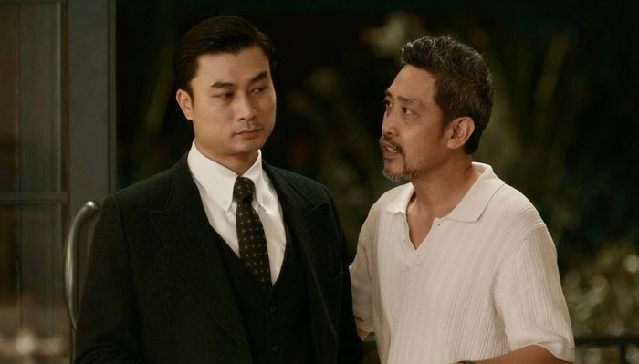 NSƯT Hồ Phong và diễn viên Duy Hưng trong phim "Lửa trắng". Ảnh: VFC
