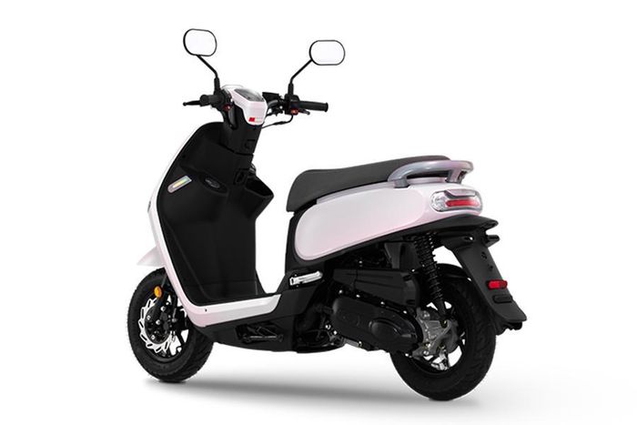 Một trong những điểm mạnh nổi bật nhất của SYM Priti là hệ thống tiện ích được đầu tư khá đầy đủ.