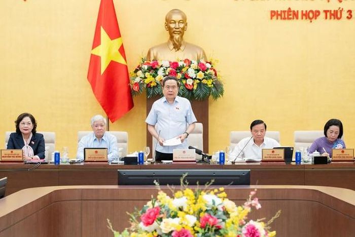 Chủ tịch Quốc hội Trần Thanh Mẫn chủ trì Phiên họp thứ 3 của UBTVQH.