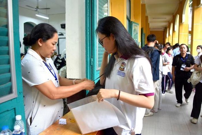 Hơn 142.000 thí sinh TPHCM đã hoàn thành thủ tục dự thi tốt nghiệp THPT năm 2026. Ảnh: N.M.