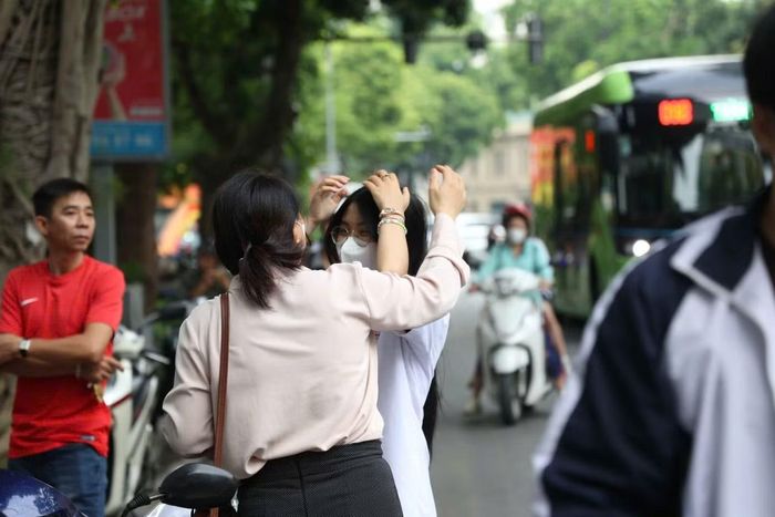 Thí sinh tại điểm thi THPT Trần Phú - Hoàn Kiếm (Hà Nội).