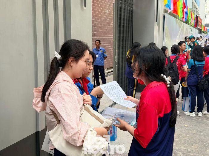 Đề thi được đánh giá là không đánh đố nhưng vẫn tạo hứng thú cho thí sinh. Ảnh: H2Team Học đường.