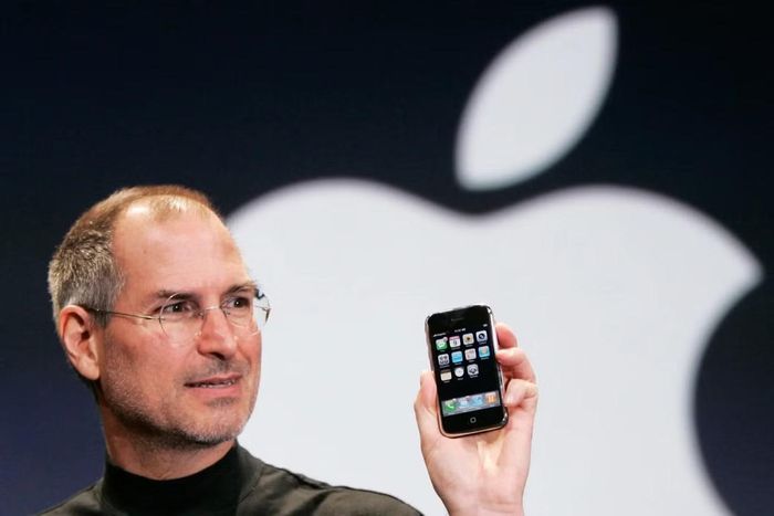 Chiếc iPhone đầu tiên ra mắt có tuổi đời lớn hơn cả sĩ tử thi tốt nghiệp năm nay.
